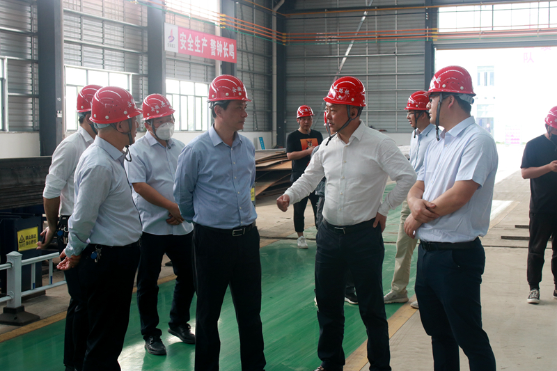蕪湖市住建局黨委書記、局長朱發(fā)沐一行到安徽建工鋼構(gòu)智能制造有限公司調(diào)研2